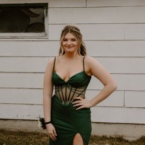 Meet your Posher, Hattie